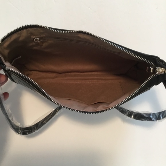 Amelie Galanti  Black Synthetic Leather Purse NWT - Picture 3 of 4